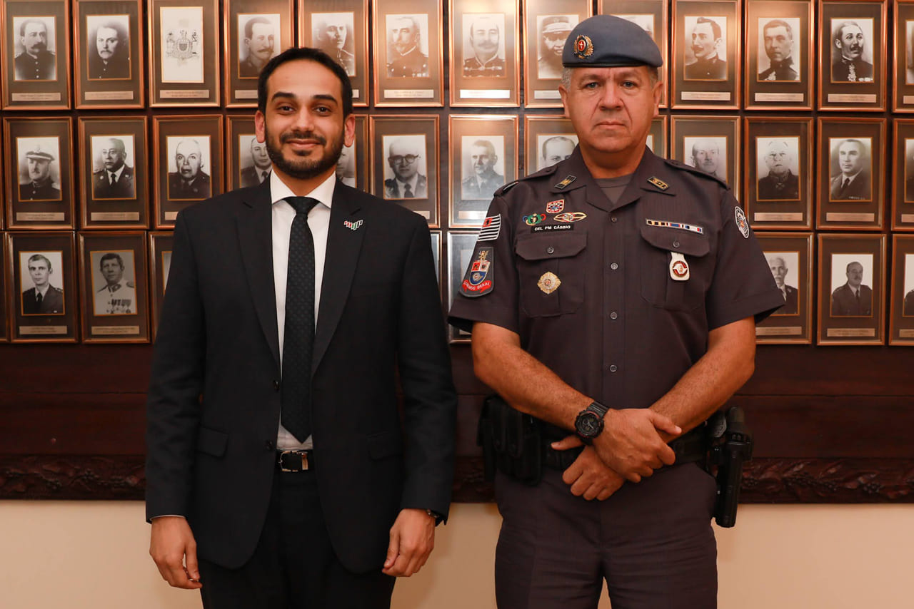 Visita do cônsul geral dos Emirados Árabes Unidos