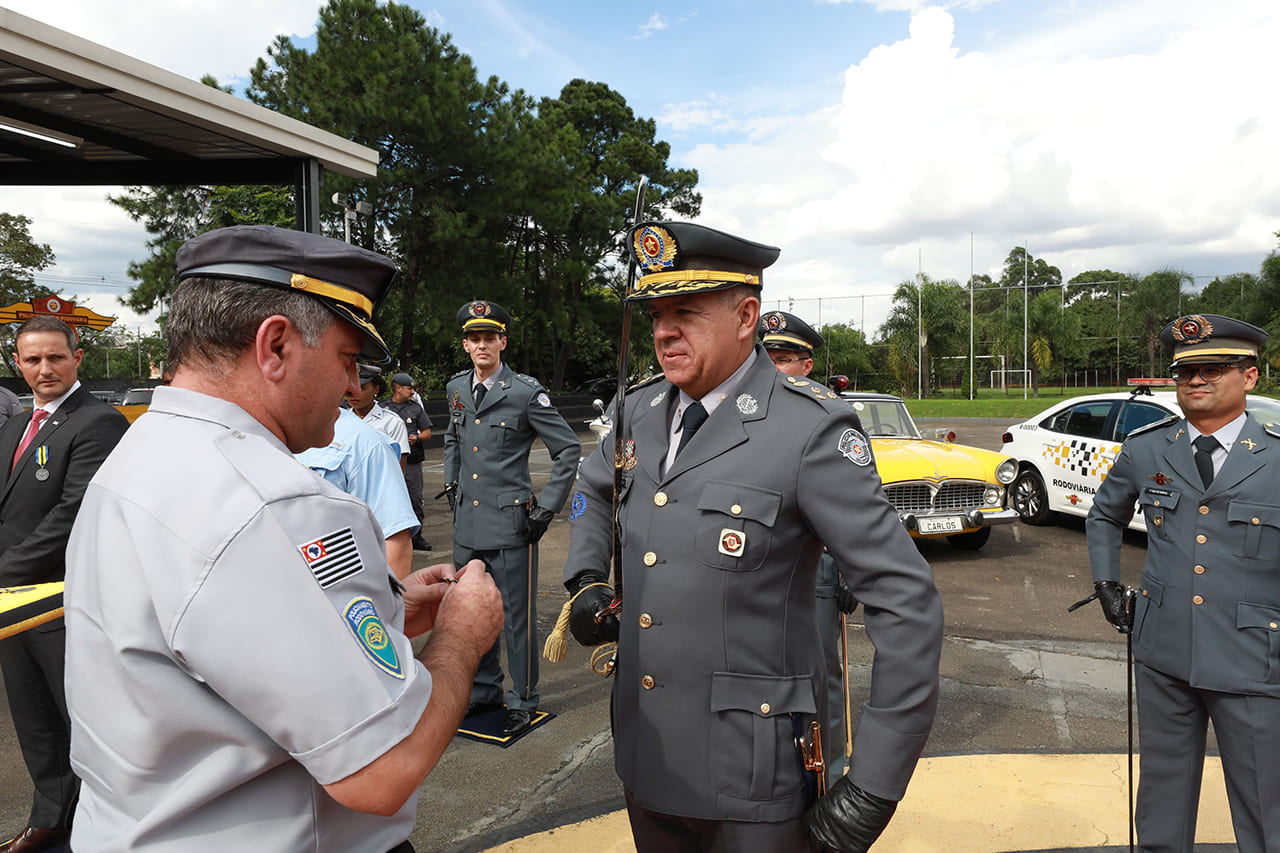 Aniversário do CPRV e entrega de Medalhas – Diário do Comandante Geral