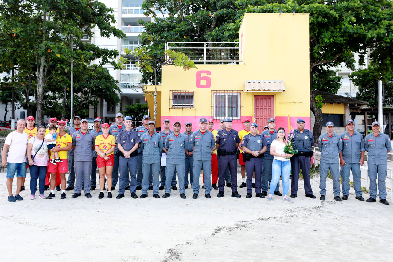 Homenagem aos bombeiros pertencentes ao 6° Grupamento