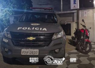 Polícia Militar apreende motocicleta com placa ad