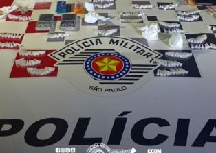 Dupla é presa pela Polícia Militar por tráfico de 